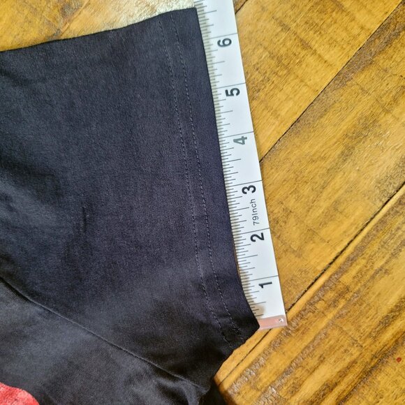 Nirvana Kurt Standing Short Sleeve Black T-Shirt - S - Picture 4 of 4